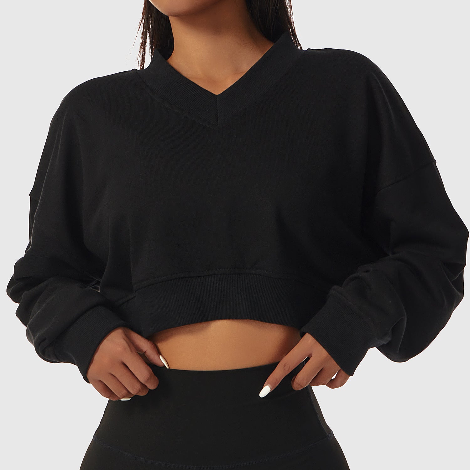 gymcherries black sweater cropped