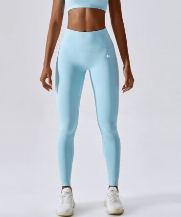 maia-licht-blauwe-legging-gymcherries